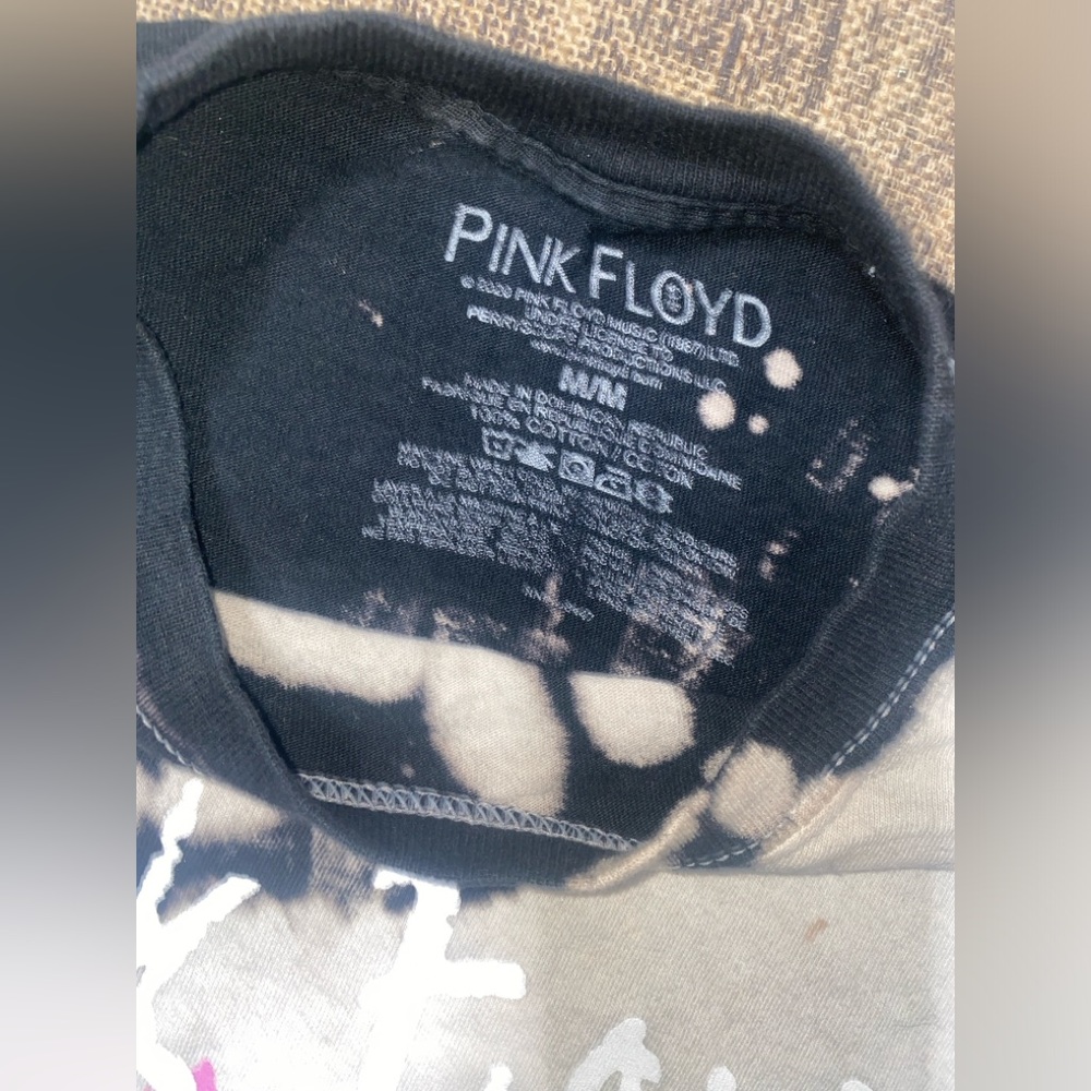 Pink Floyd Crop Top - Picture 2 of 6